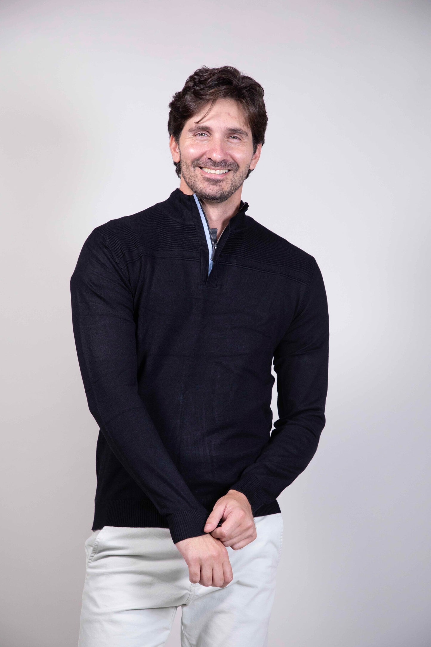 Suéter Quarter Zip com Detalhe no Ombro