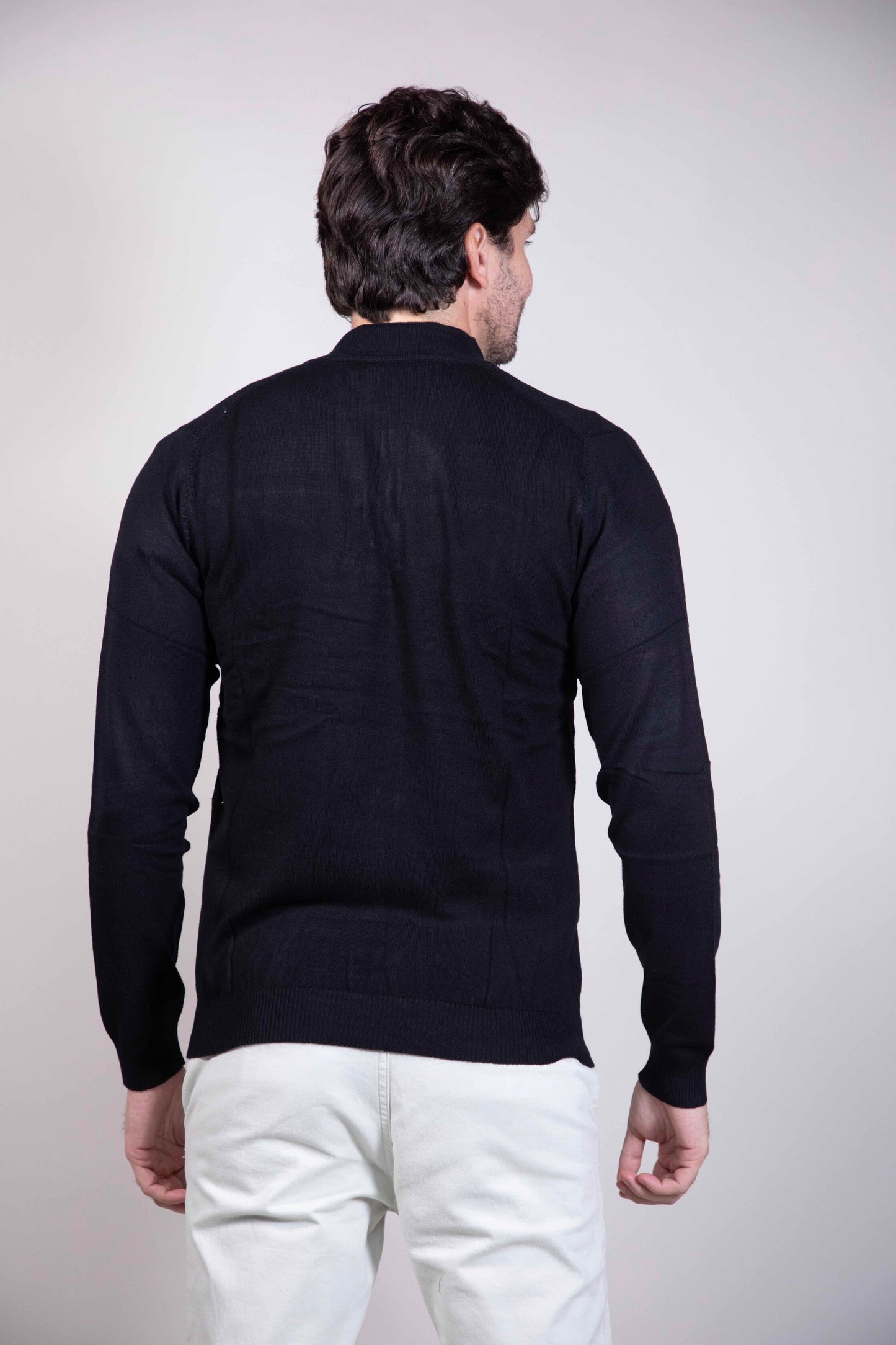 Suéter Quarter Zip com Detalhe no Ombro