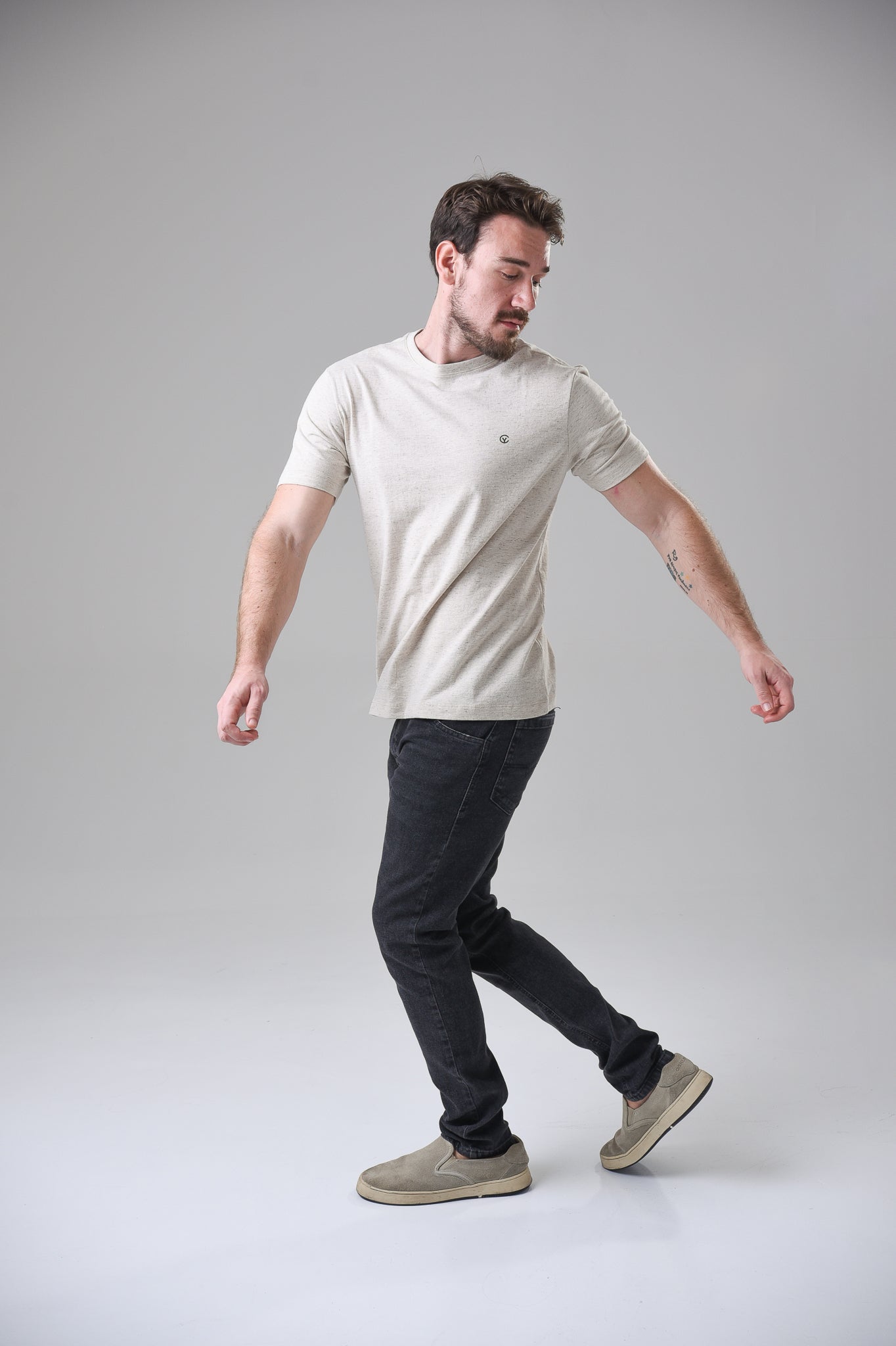Camiseta Básica